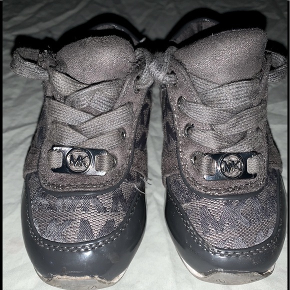 MICHAEL Michael Kors Lil Milano toddler sneakers - Picture 1 of 5
